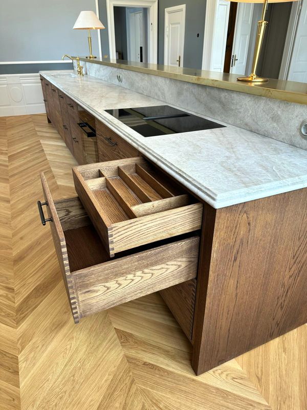 Solid oak cutlery drawer with dovetail joints